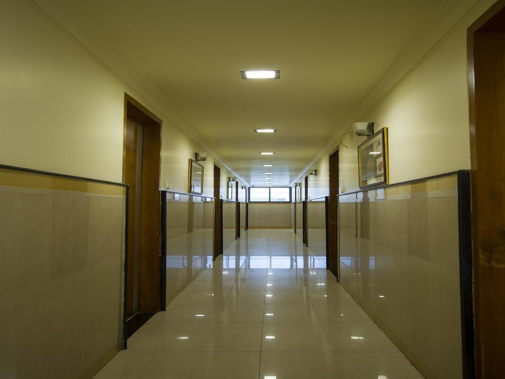 העיר בנגלור Oyo Rooms Indiranagar 100 Ft Road מראה חיצוני תמונה